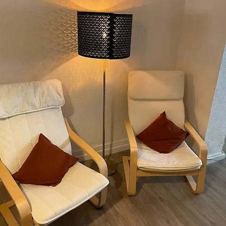 For 2 With Garden In Centre شقة